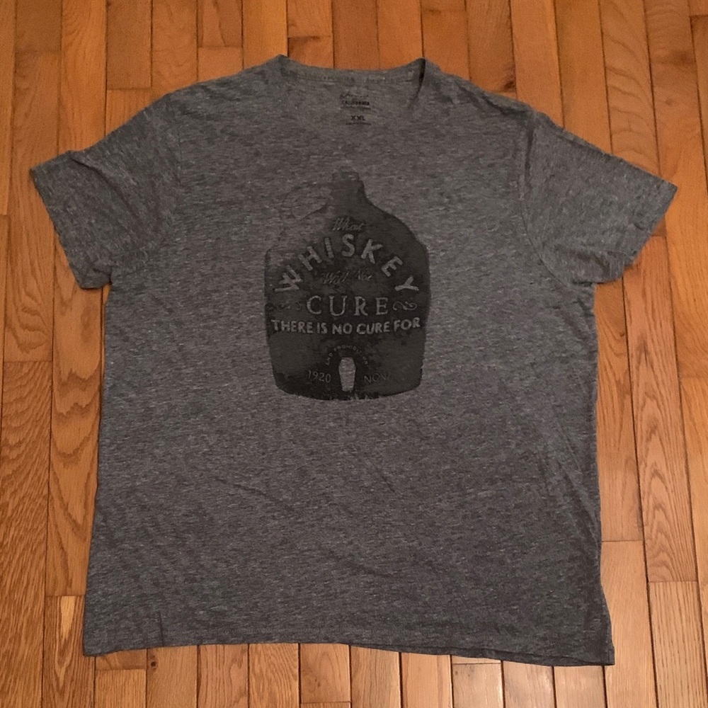Lucky Whiskey Graphic T-Shirt (Gray)